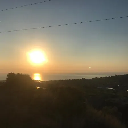 Chila Lejlighed Aci Catena