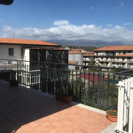 Lejlighed Chila Aci Catena