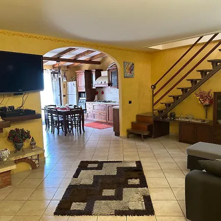 Chila Apartment Aci Catena